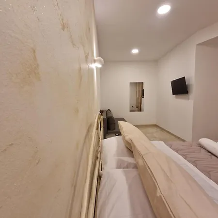 House In The Castle Via Gramignani N 35 Holiday home Catania