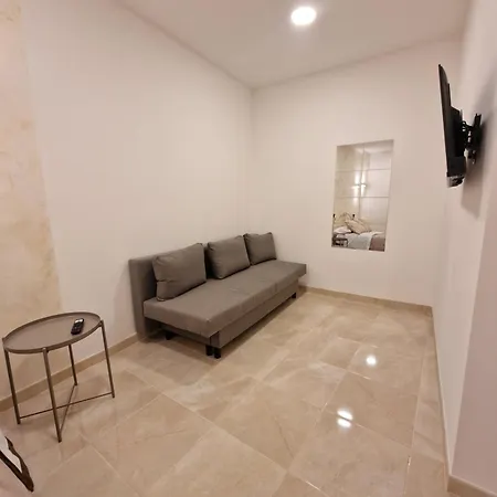 House In The Castle Via Gramignani N 35 *